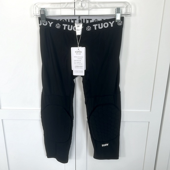 TUOY Padded Pants with Knee Pad 3/4 Capri Compression Size Youth Medium NWT - Picture 5 of 7